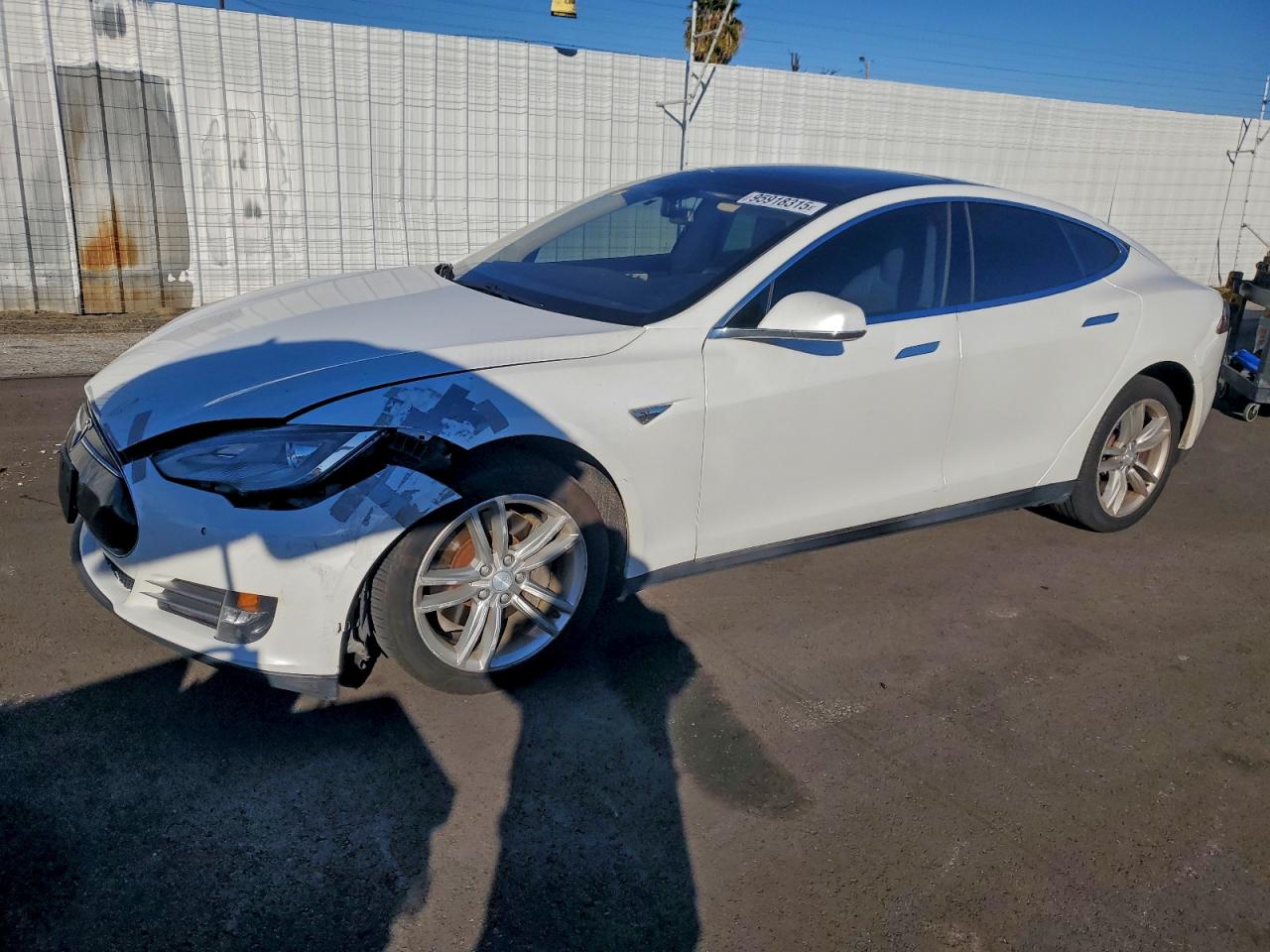 Tesla Model S P85 thumbnail 7