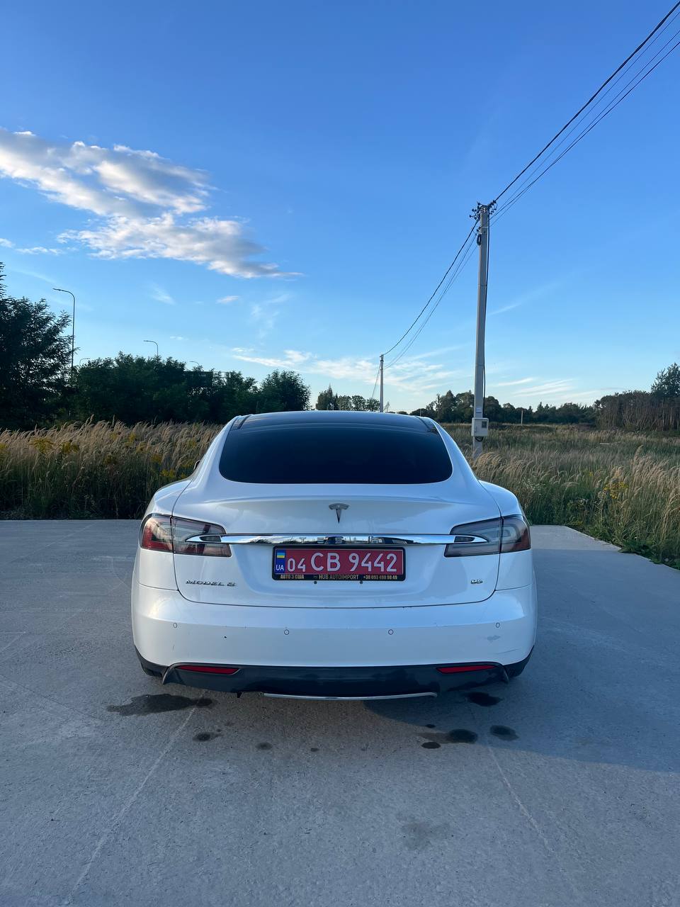 Tesla Model S P85 thumbnail 5