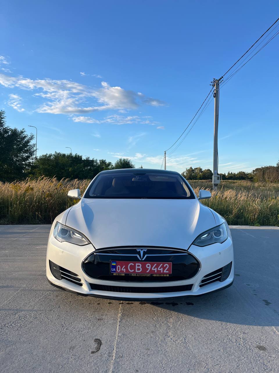Tesla Model S P85 thumbnail 7
