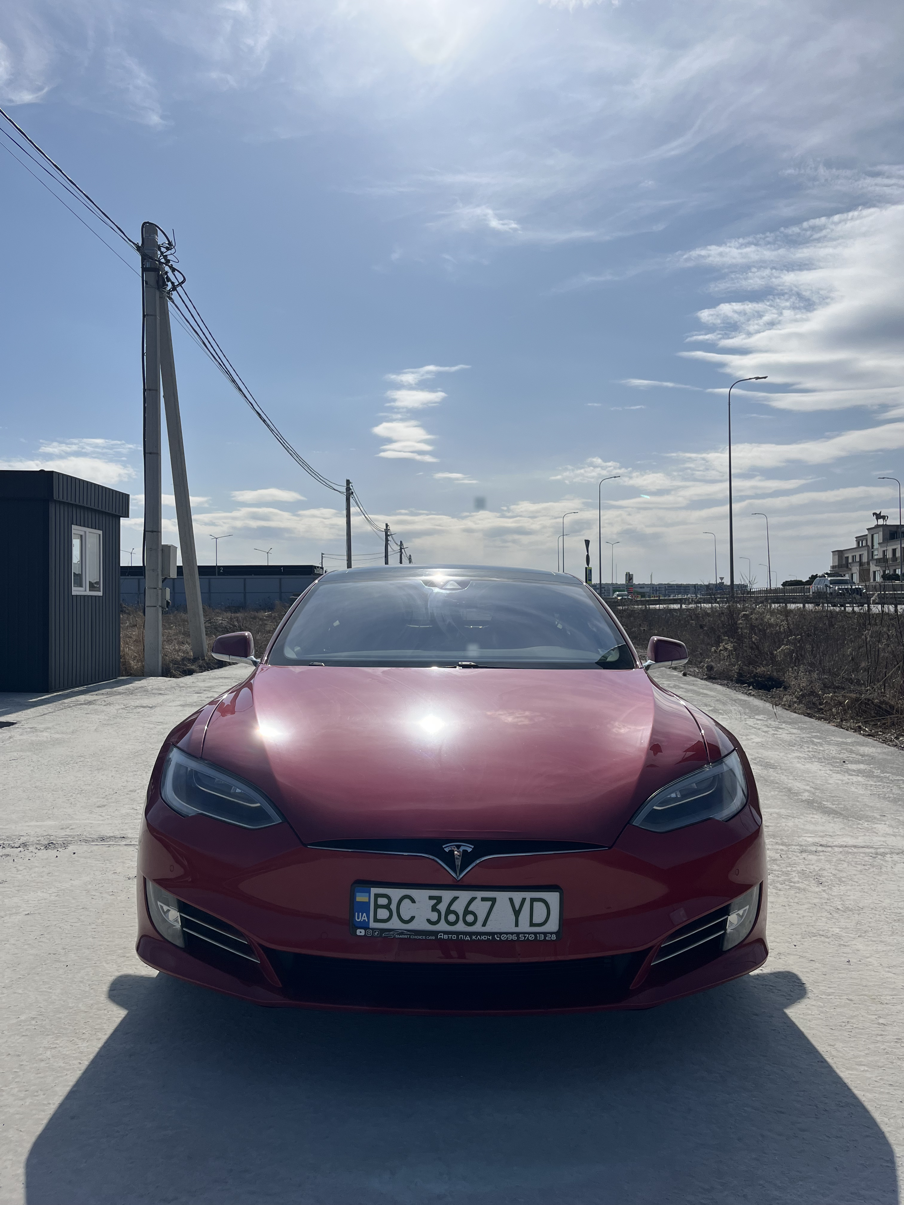 Tesla Model S 75 thumbnail 7