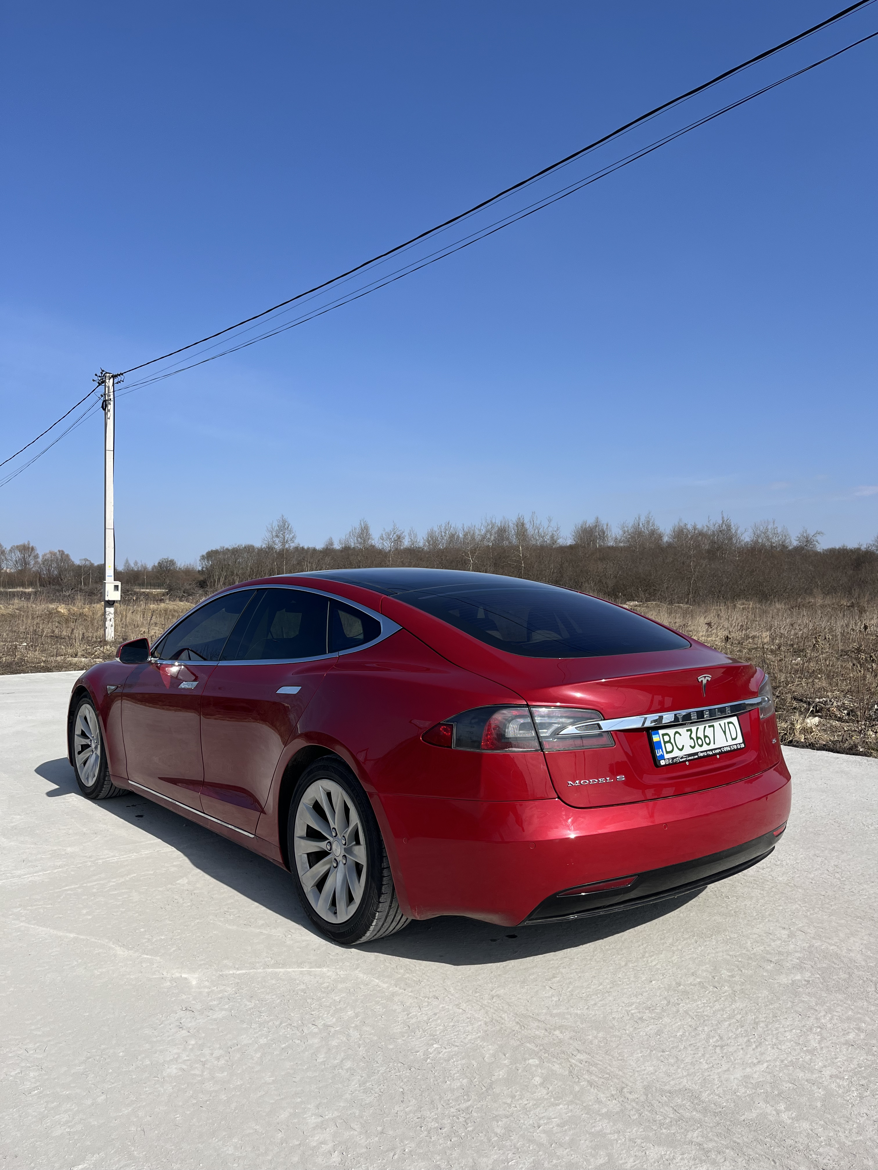 Tesla Model S 75 thumbnail 16