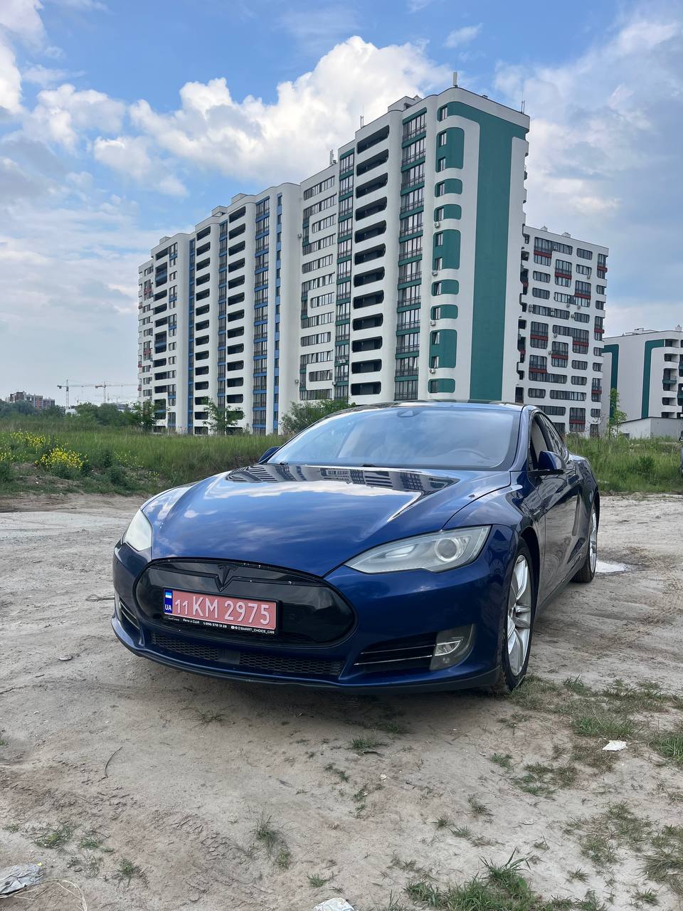 Tesla Model S 90D thumbnail 10