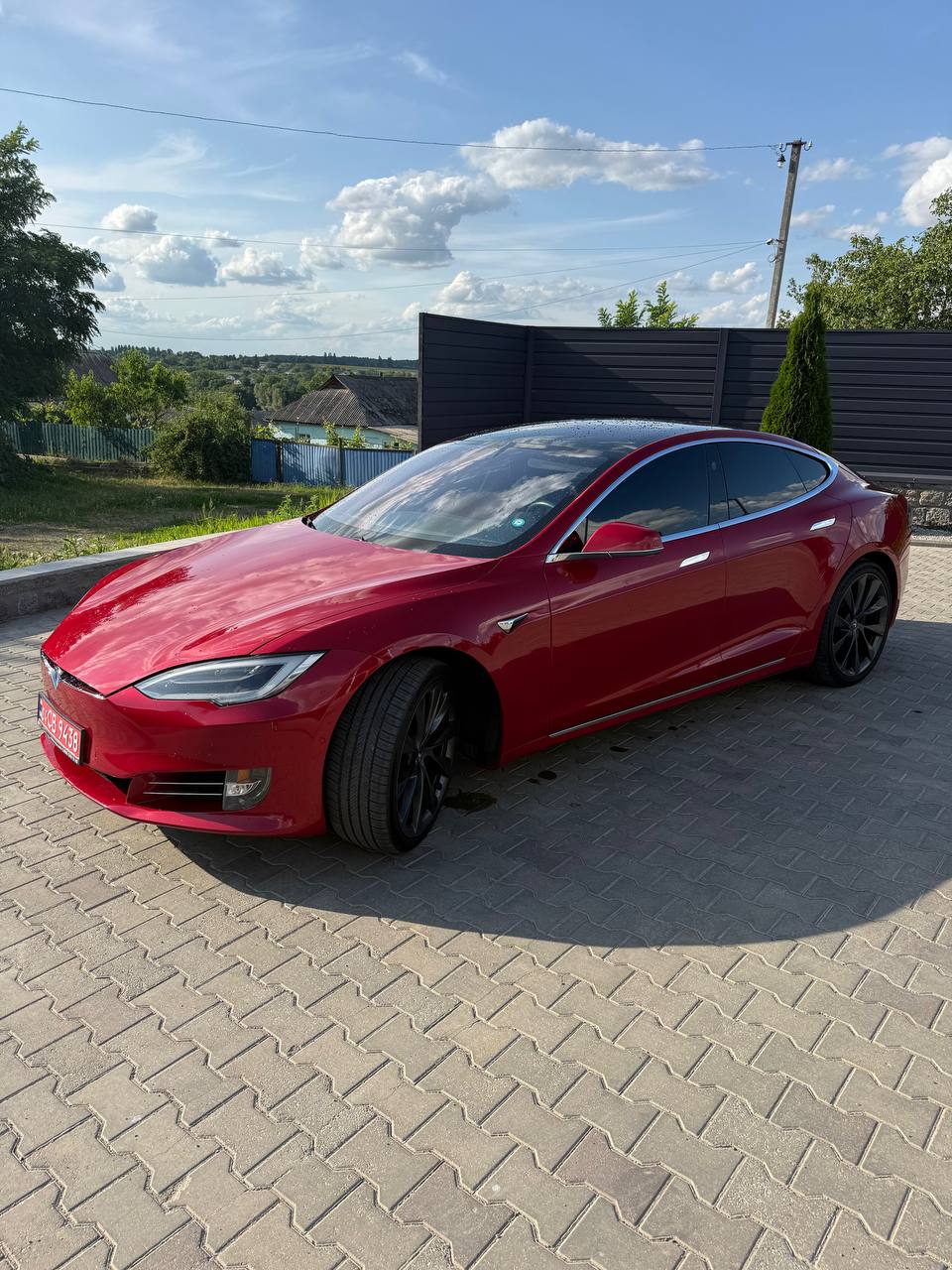 Tesla Model S Long Range Plus thumbnail 3