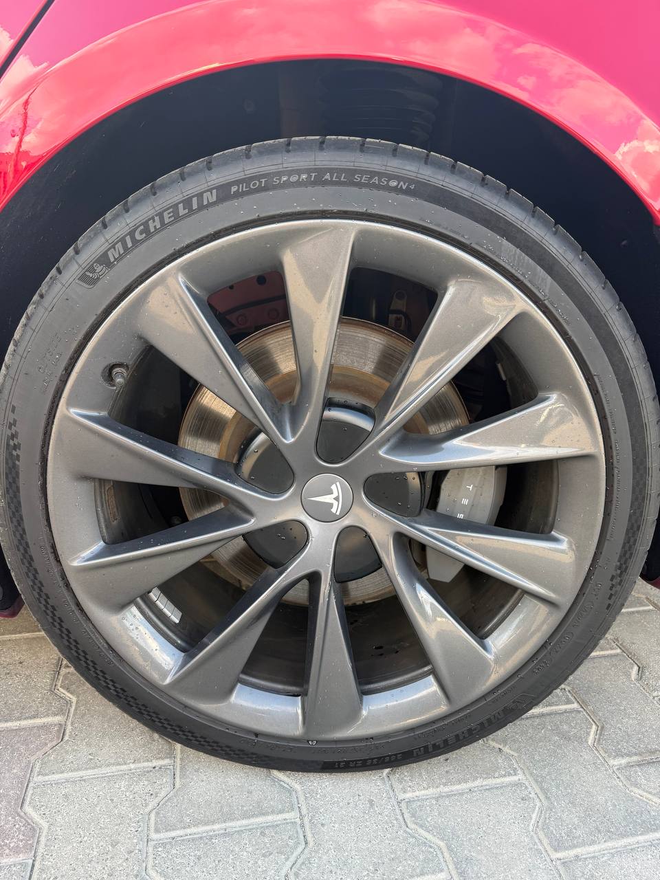 Tesla Model S Long Range Plus thumbnail 8