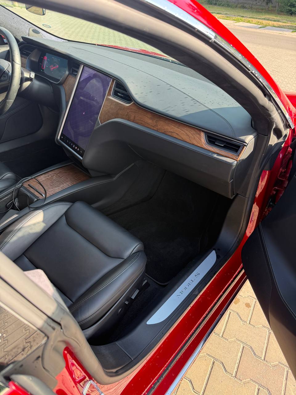 Tesla Model S Long Range Plus thumbnail 12
