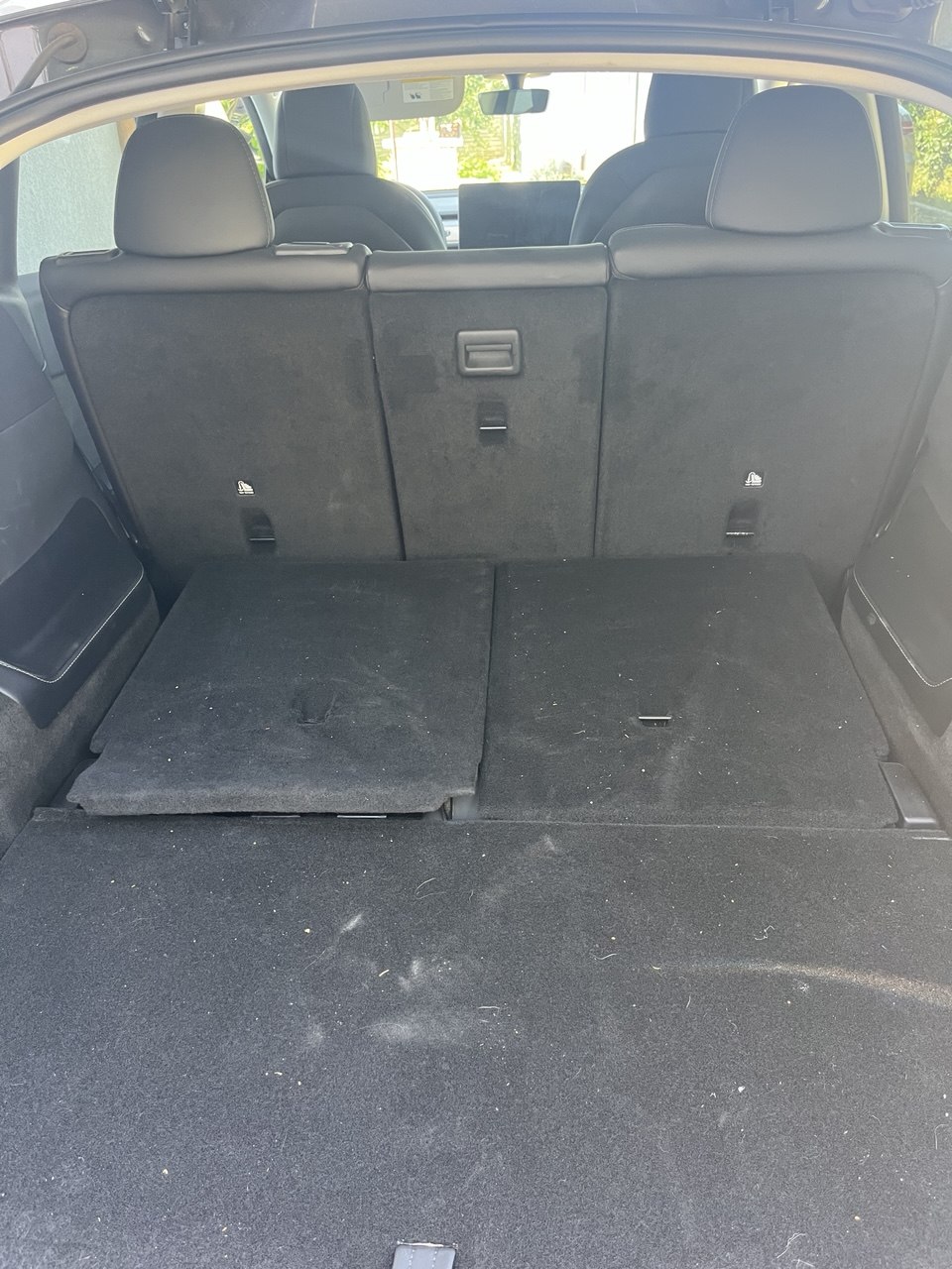 Tesla Model Y Long Range 82 kWh Dual Motor thumbnail 8