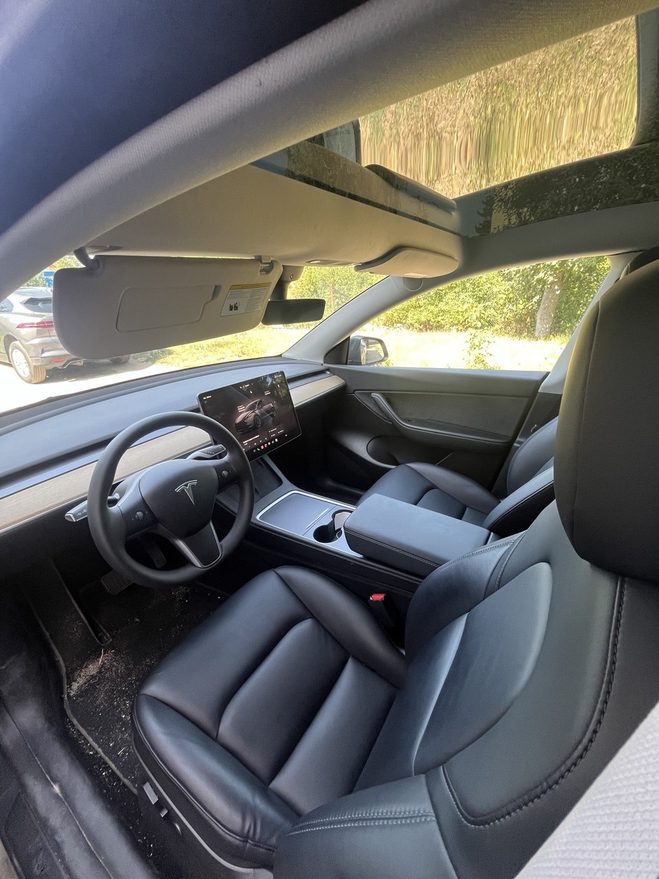 Tesla Model Y Long Range 82 kWh Dual Motor thumbnail 9